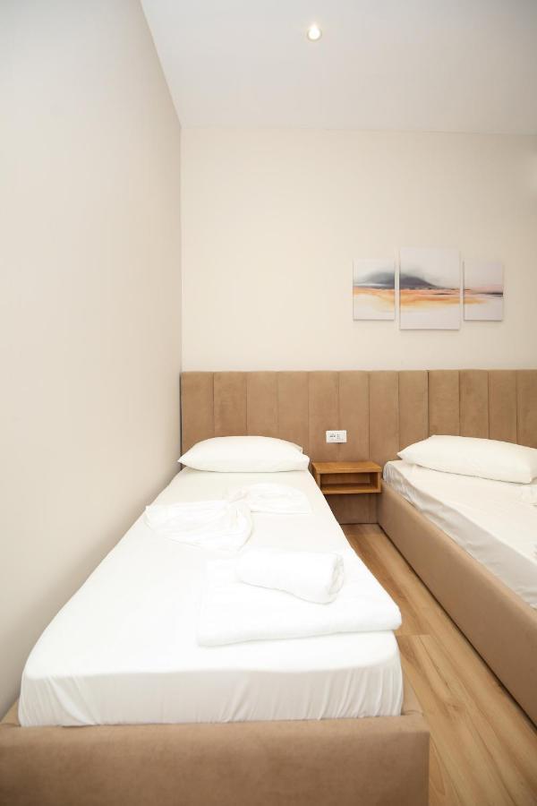 Hotel Amantia Orikum Luaran gambar